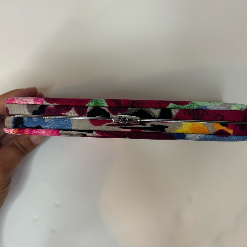 Thirty-One Hard Case Wallet Watercolor Garden Floral Pattern NIP Gray Multicolor - Picture 5 of 6
